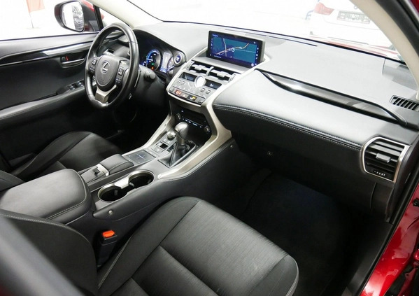 Lexus NX cena 139900 przebieg: 60000, rok produkcji 2021 z Szczytno małe 781